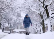 在15小时的暴风雪天气警报之前，英国各地发布了停电警告